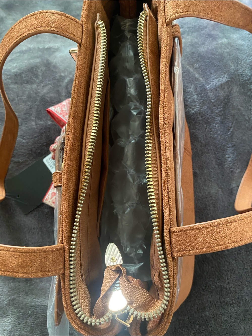 BE COOL Tan Suede Shoulder Bag with Bow Charm - Picture 4 of 10